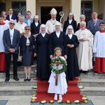 Gruppenbild vor dem Mutterhaus