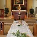 Aufbahrung in der Mutterhauskirche