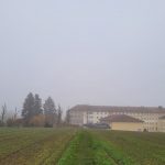 Mutterhaus von der Westseite im November